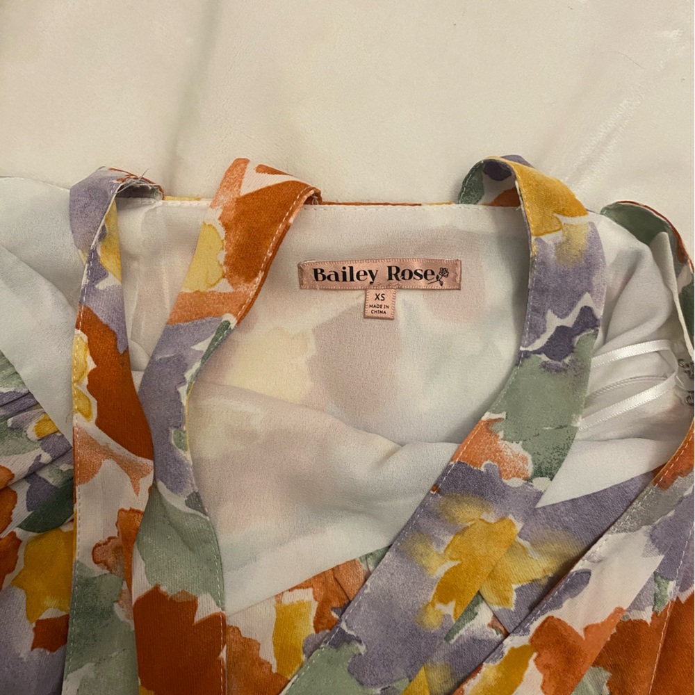 Spring mini dress - Picture 5 of 5